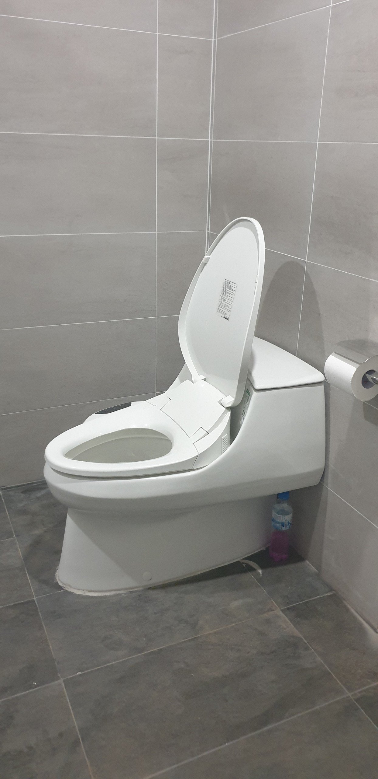 3-bedroom and full furniture apartment for rent in R2 Sunshine Riverside Hanoi 11