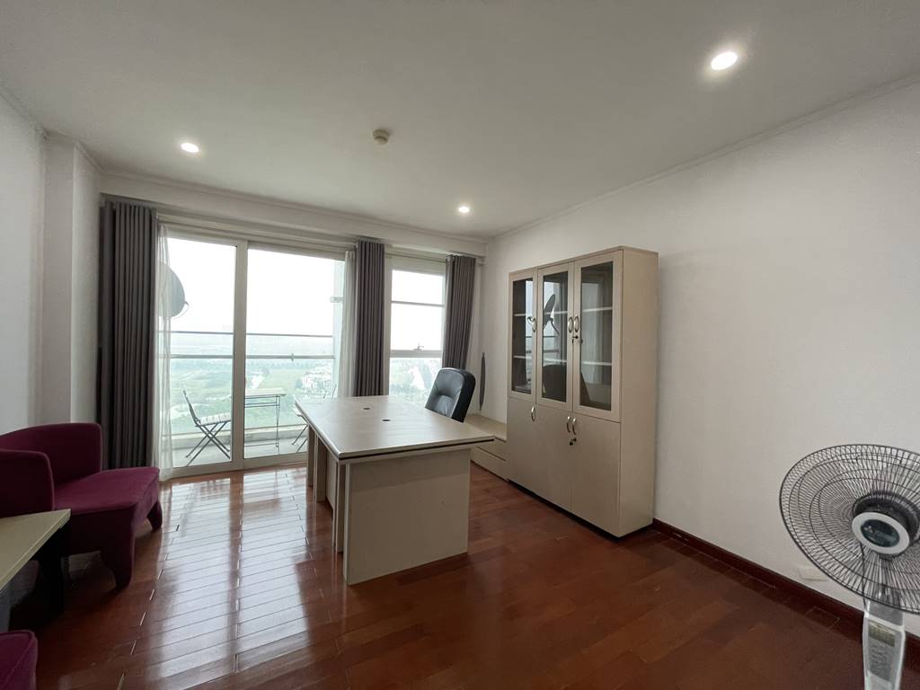 5-star apartment for rent in The Link L1, Ciputra Hanoi 10