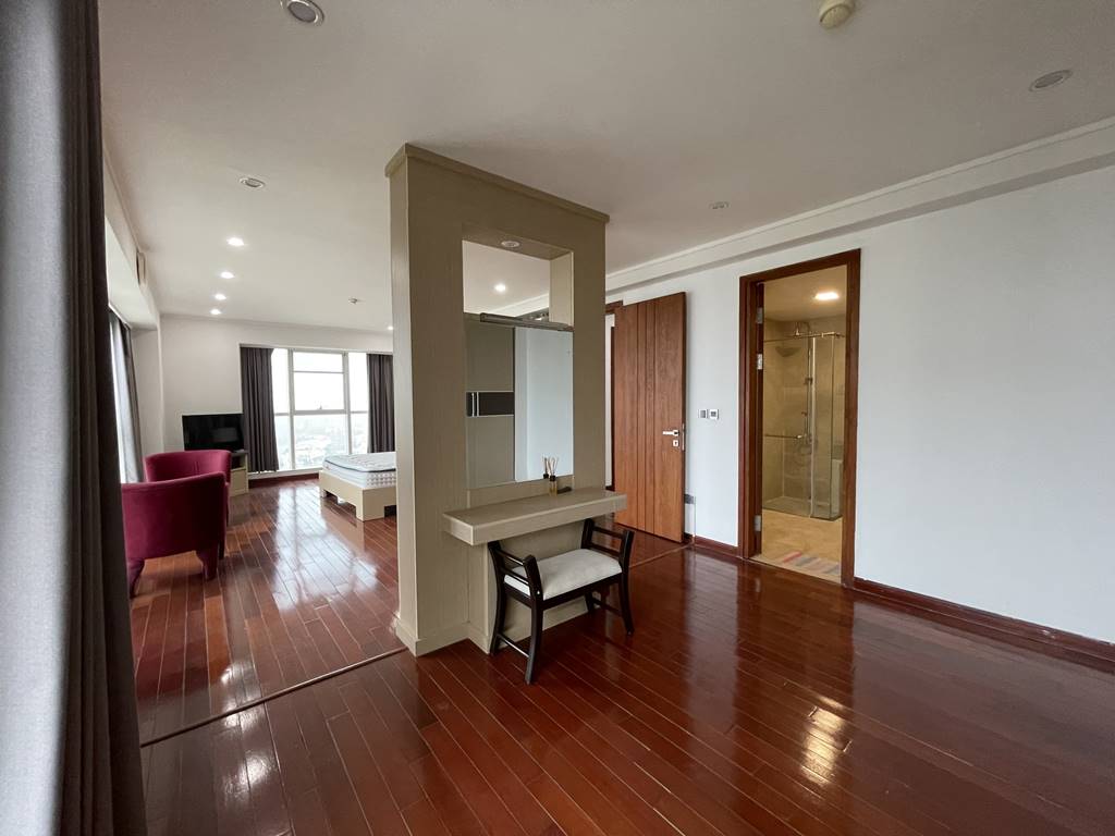 5-star apartment for rent in The Link L1, Ciputra Hanoi 16