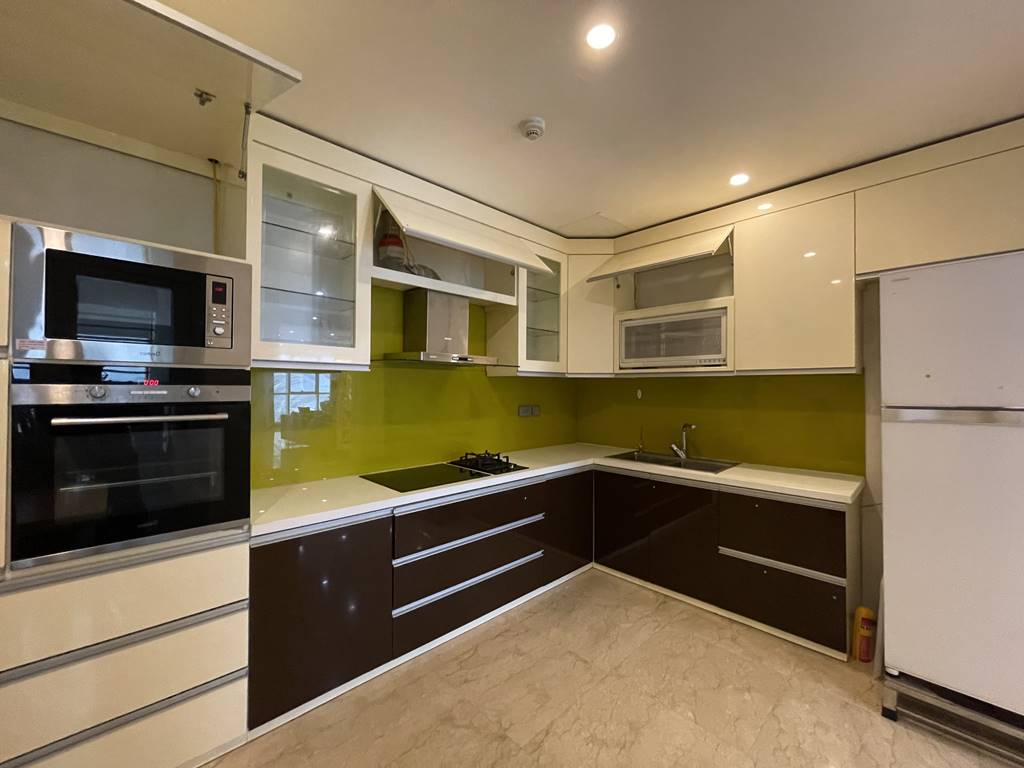 5-star apartment for rent in The Link L1, Ciputra Hanoi 9