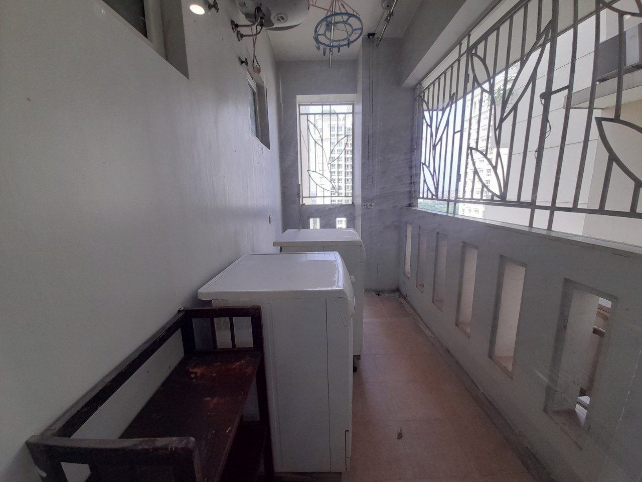 Apartment in E1 Ciputra, Tay Ho with nice living space for rent 16