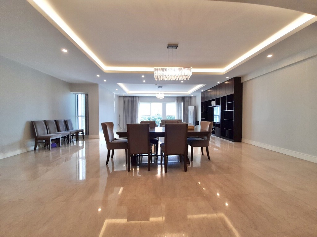 Beautiful golf-view apartment for rent in L2 Ciputra 3