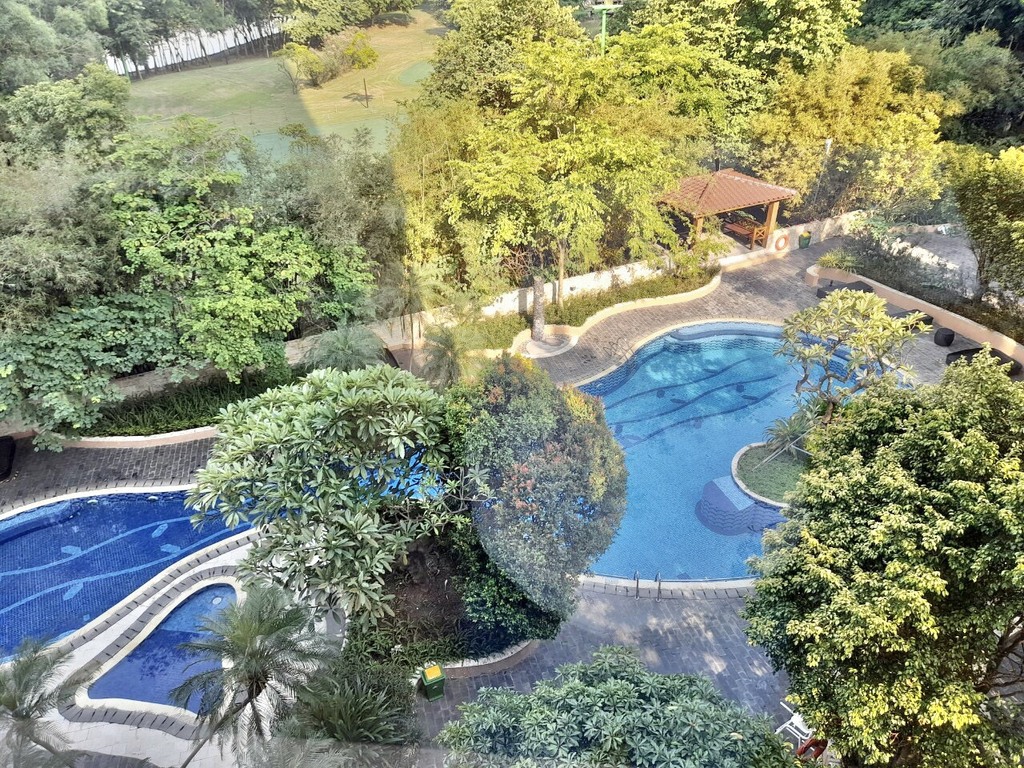 Beautiful golf-view apartment for rent in L2 Ciputra 22