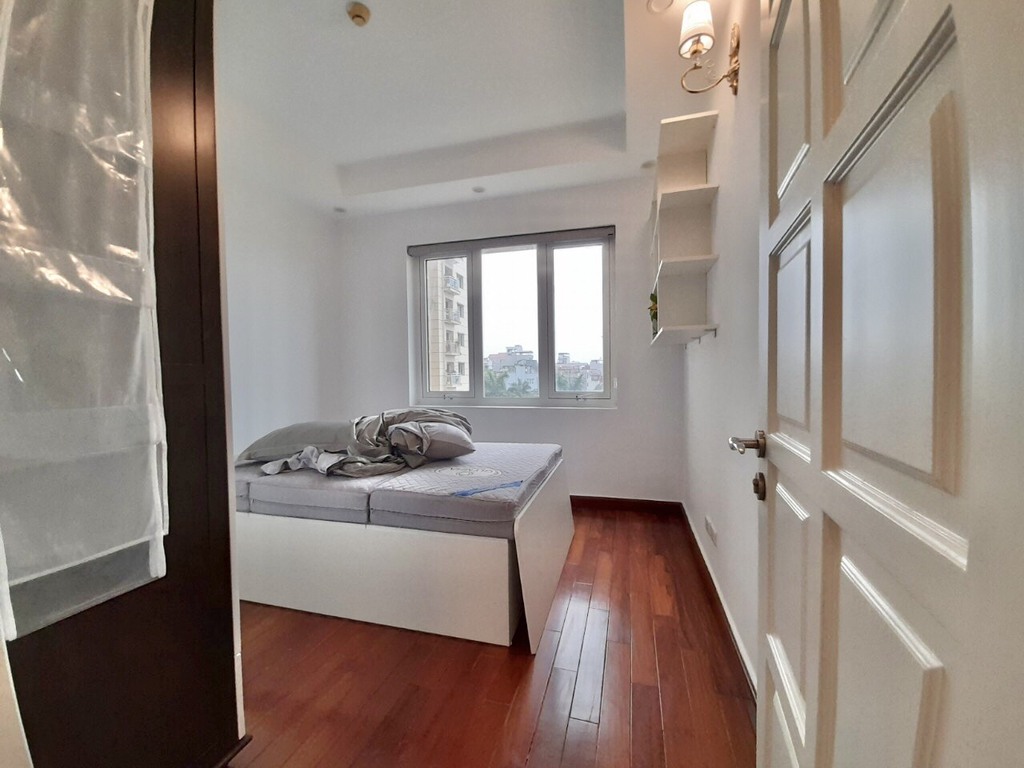 Cheap apartment for rent in G3 Ciputra for full option 14