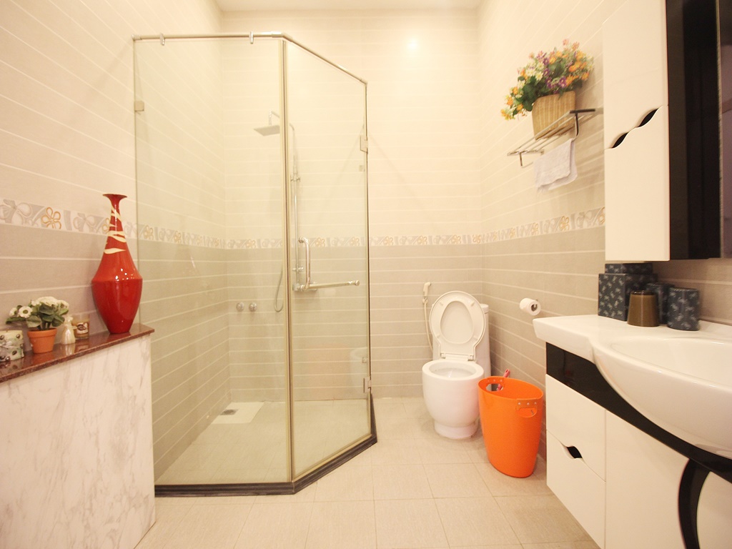 Elegant house for rent in Ciputra with modern furniture, near SIS & Hanoi Academy 19