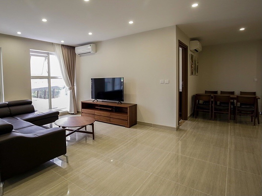 Enormous Ciputra apartment for rent overlooking the golf course 2