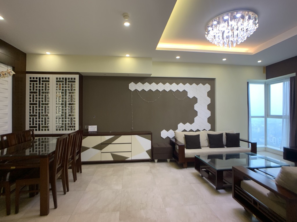 Fully furnished 3 bedrooms for rent in L1 Ciputra 4
