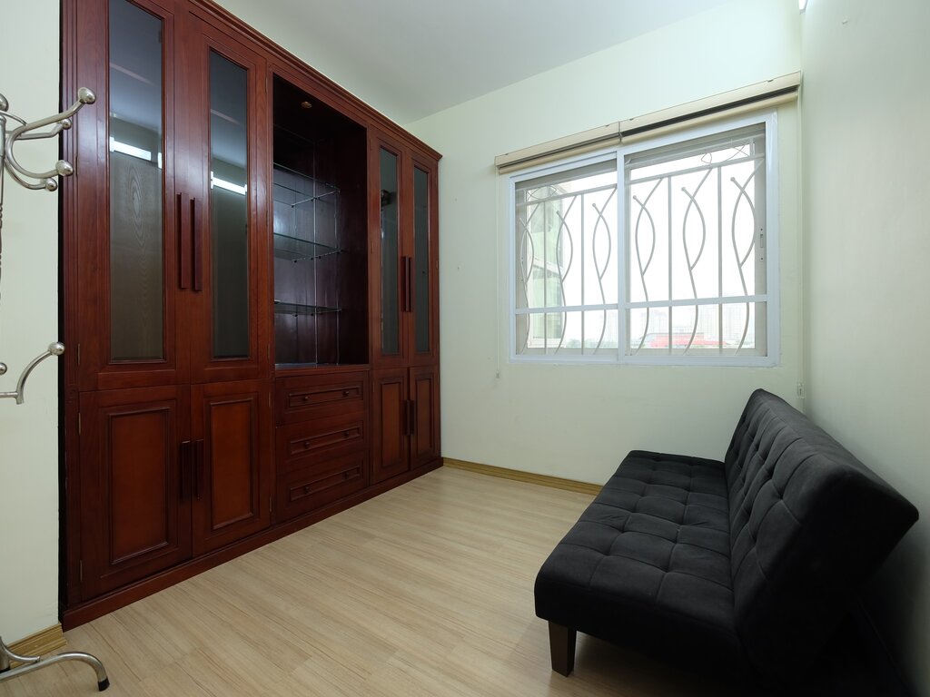 Fully furnished 4 bedrooms for rent in Ciputra Westlake 14