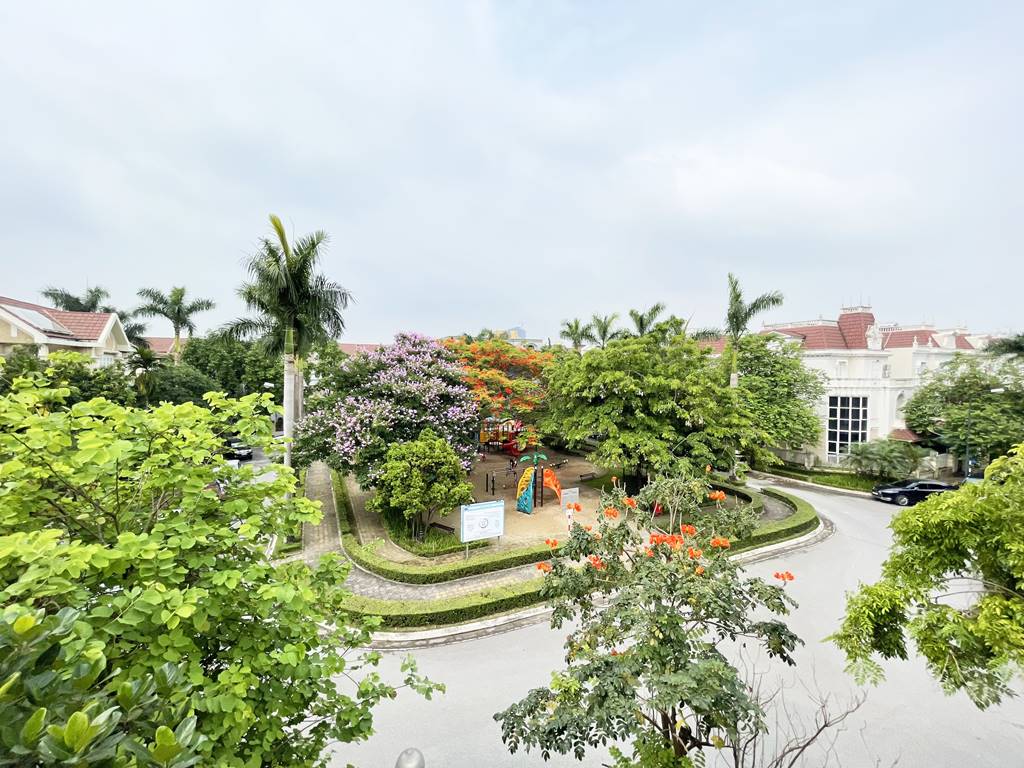 Garden house in T Ciputra for rent - Green view - Close to playground 10