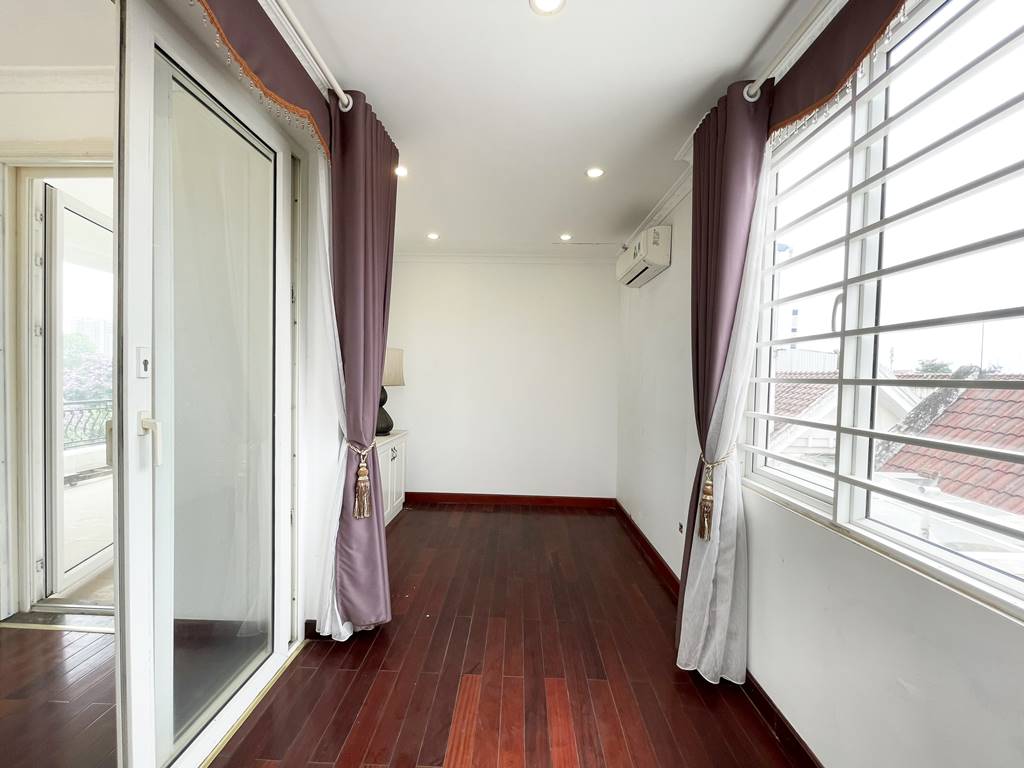 Garden house in T Ciputra for rent - Green view - Close to playground 22