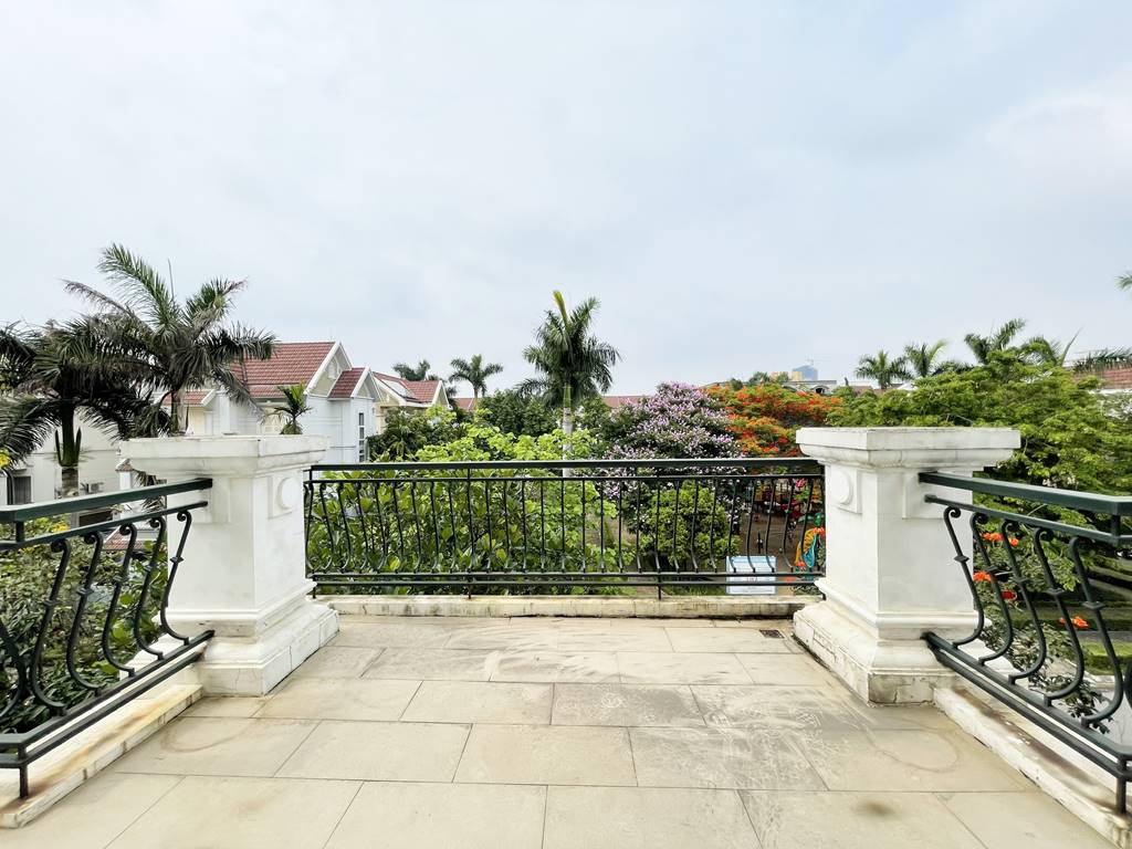 Garden house in T Ciputra for rent - Green view - Close to playground 7