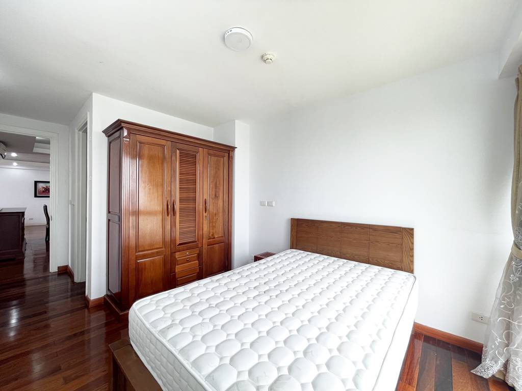 Gorgeous 4 - bedroom apartment for rent in P2 Ciputra 16