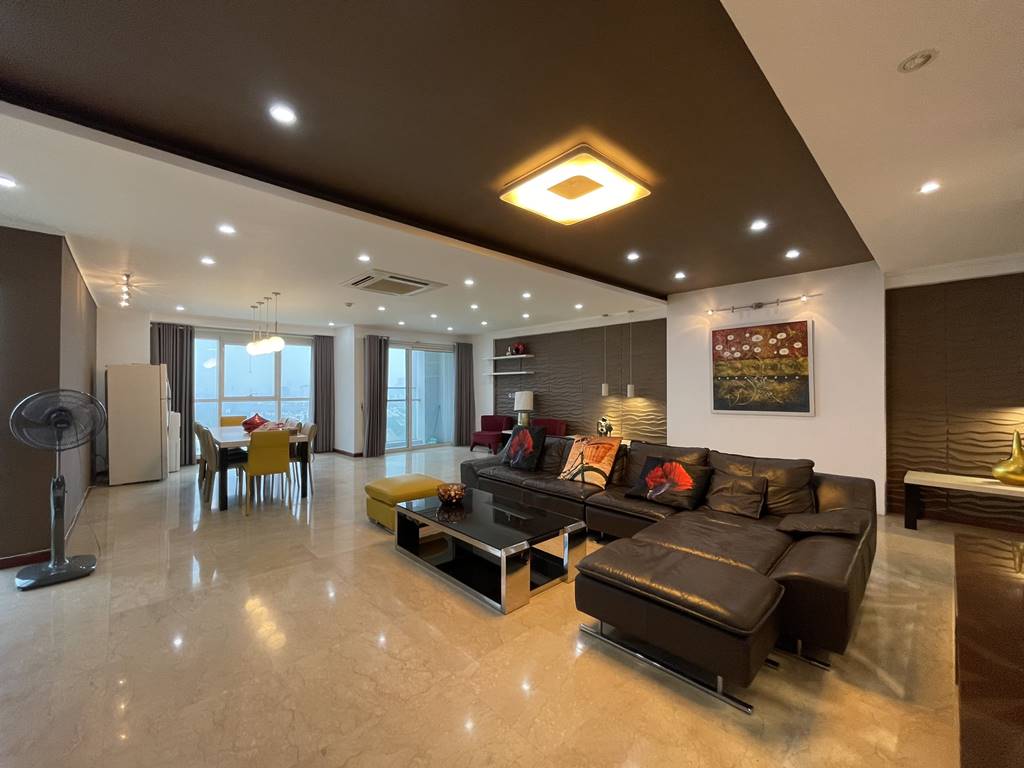 5-star apartment for rent in The Link L1, Ciputra Hanoi