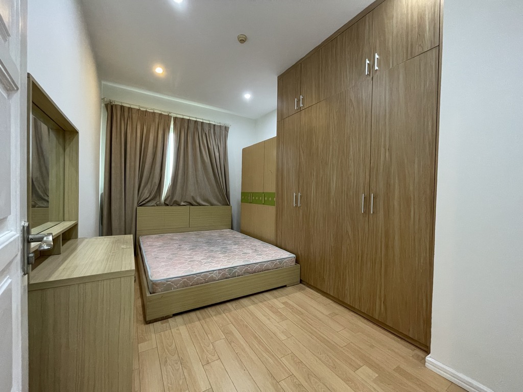 Nice 4-bedroom apartment for rent in E4 Ciputra Tay Ho 17