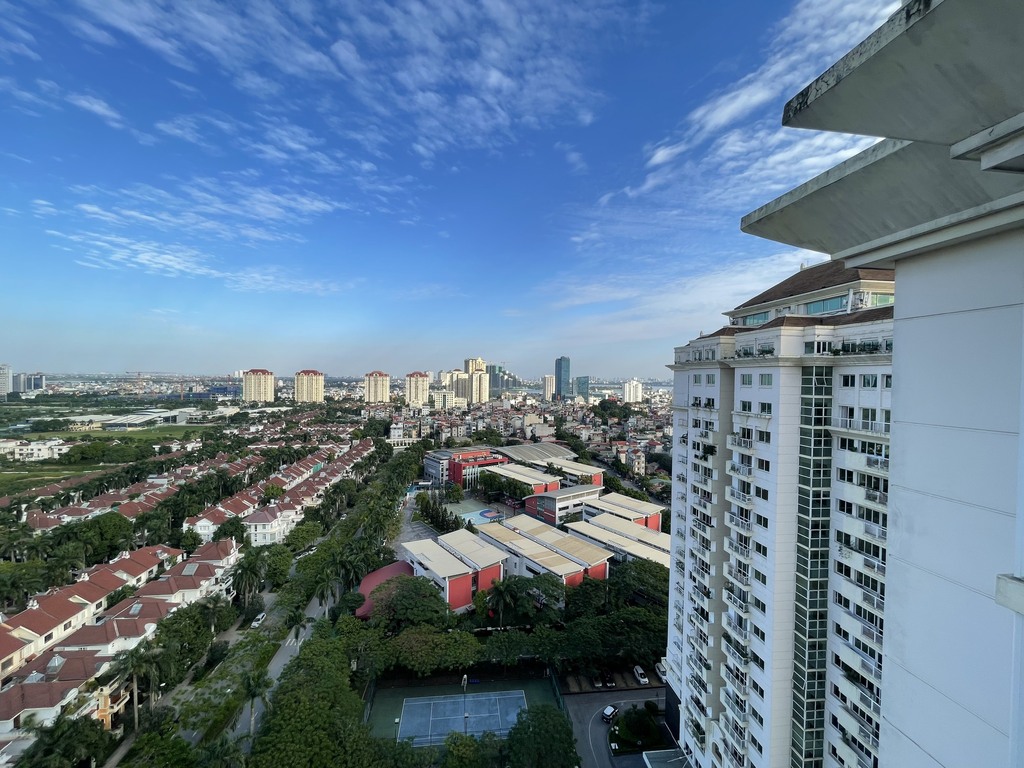 Nice 4-bedroom apartment for rent in E4 Ciputra Tay Ho 24