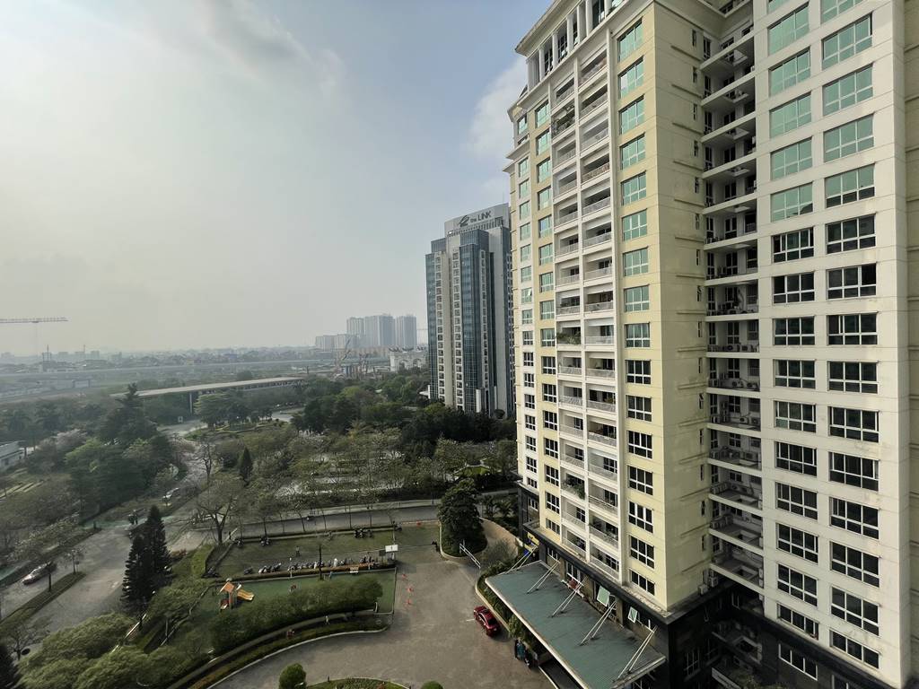 Nice no-option apartment for rent in P1 Ciputra 22