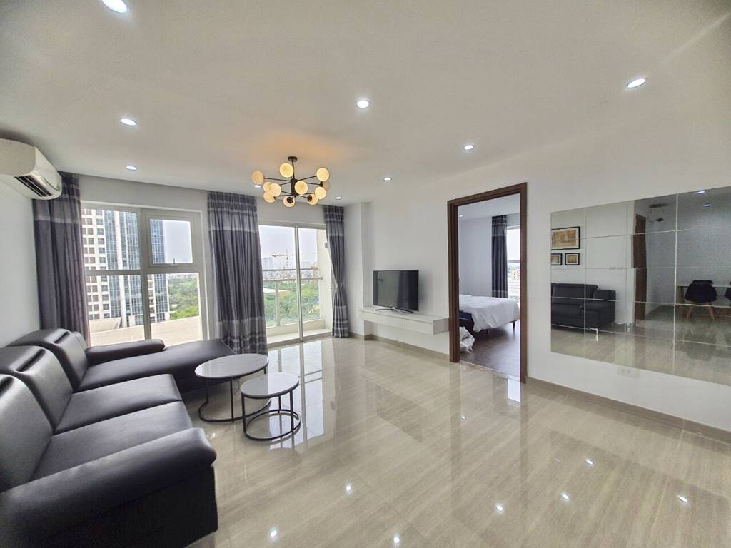 Modern big - size apartment for rent in L3 Ciputra