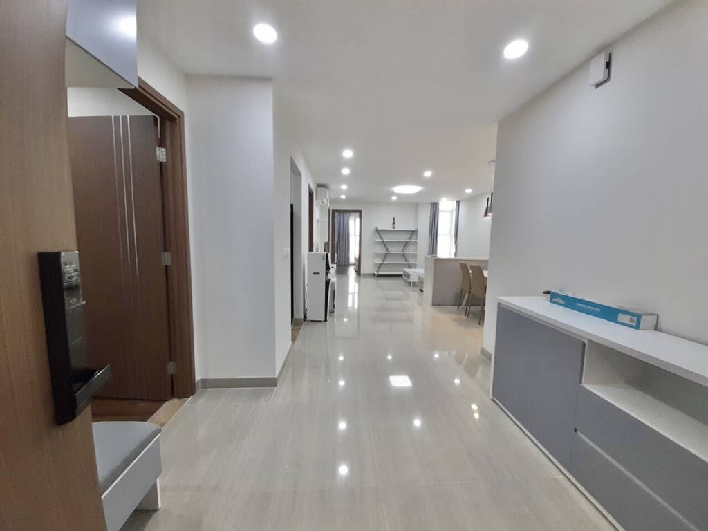 Rent out this apartment in L5 Ciputra for fully furnished 4