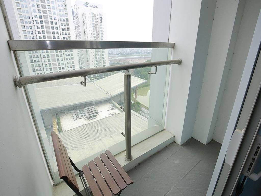 Wonderful golf view apartment in L2 Ciputra for rent 21