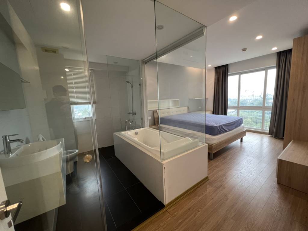Beautiful 1 bedroom apartment for rent in P1 Ciputra 6
