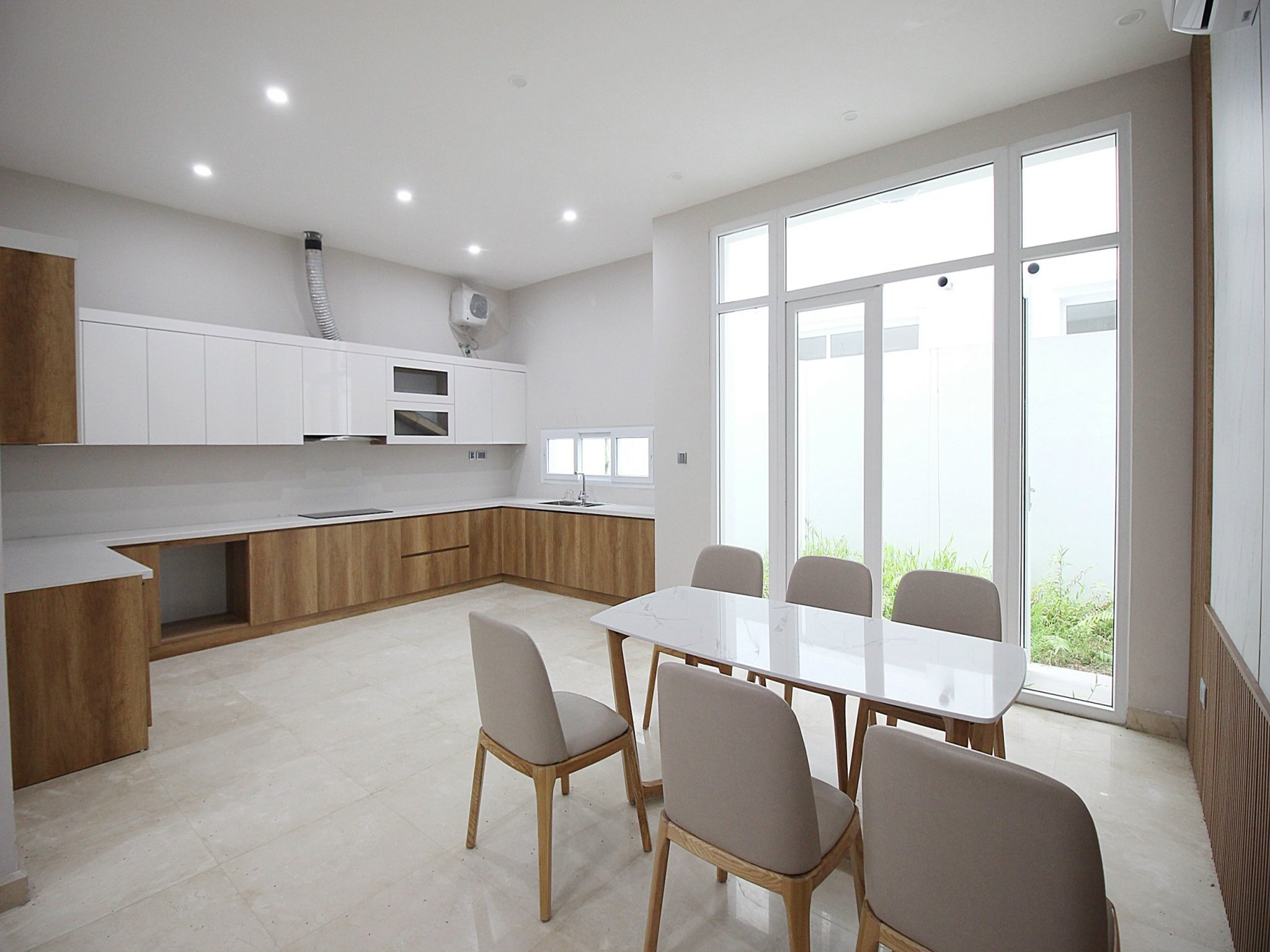 Brand new villa in K block, Ciputra Tay Ho for rent 4