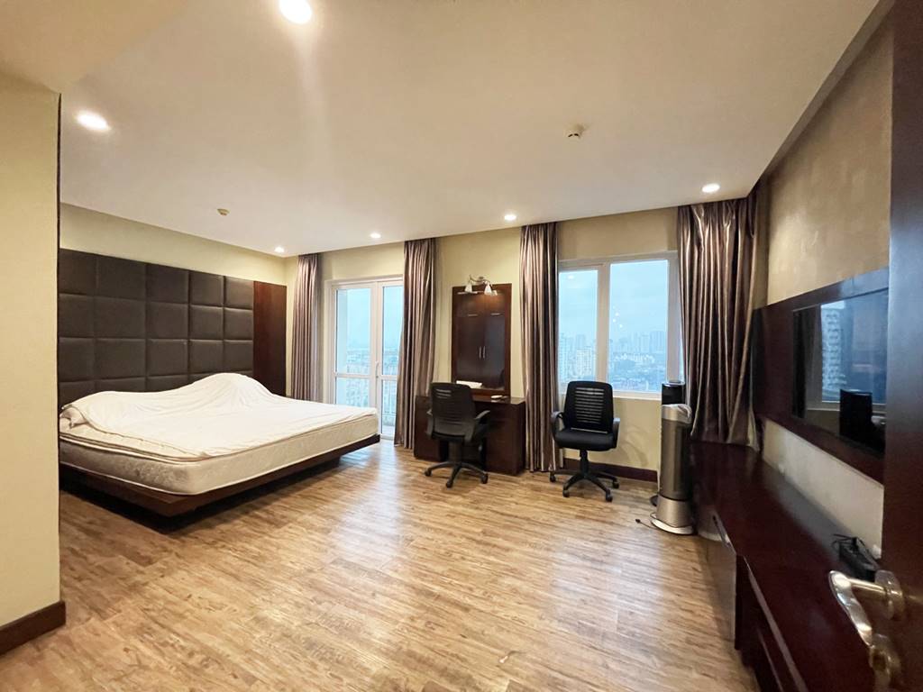 Breathtaking apartment in G3 building, Ciputra Hanoi for rent 12