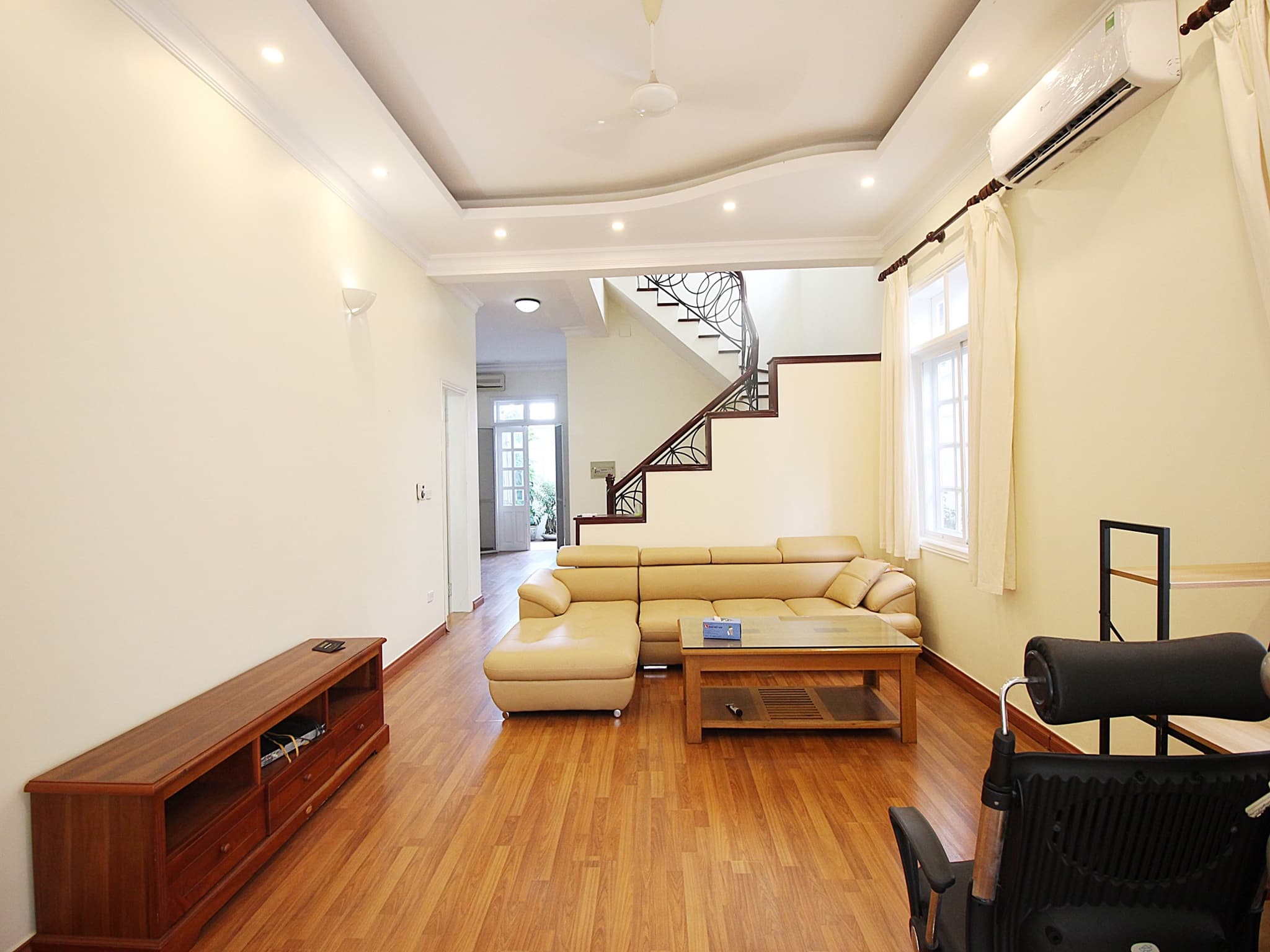 Bright and airy house for rent in C block, near SIS 1