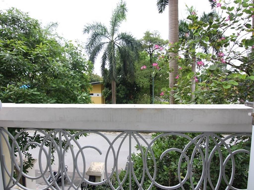 Cheap 230SQM villa in Ciputra Hanoi for rent at only 1800USD 13