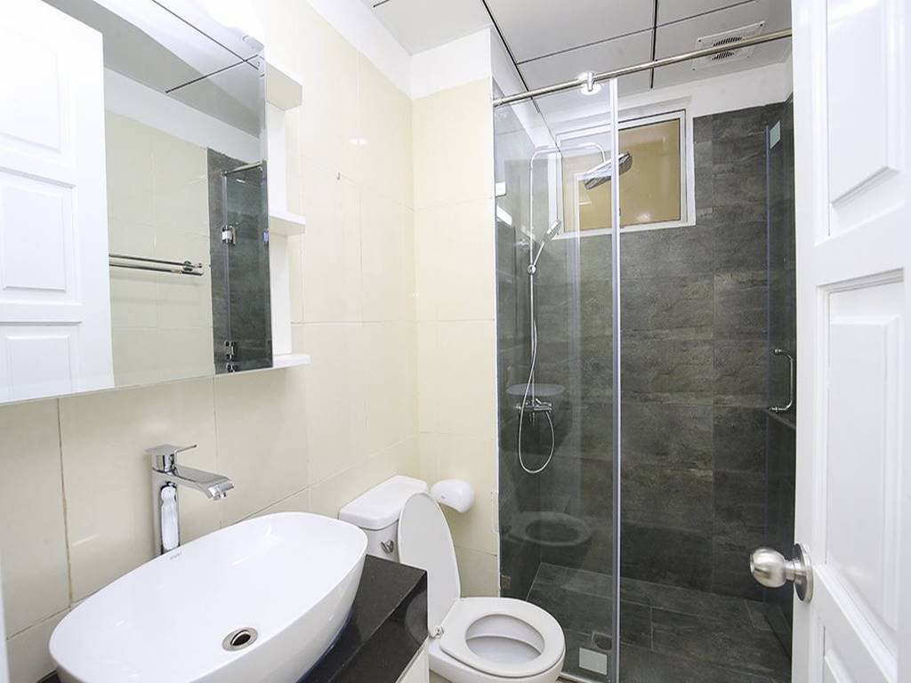Cheap 3BDs apartment for rent at G2 Ciputra, Westlake, Hanoi 19