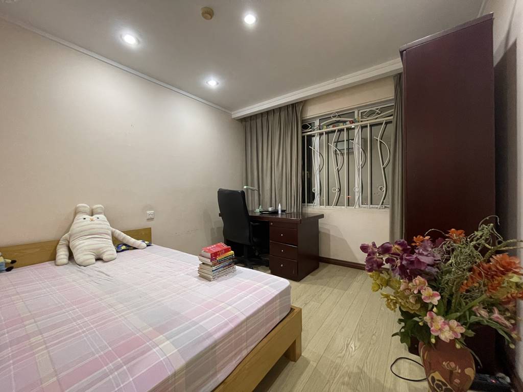Cheap fully furnished 3BRs apartment in G3 Ciputra for rent 8