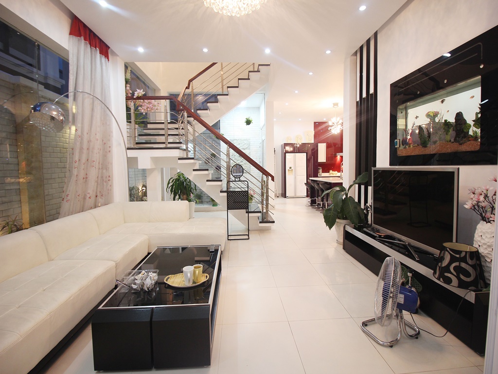 Elegant house for rent in Ciputra with modern furniture, near SIS & Hanoi Academy 1