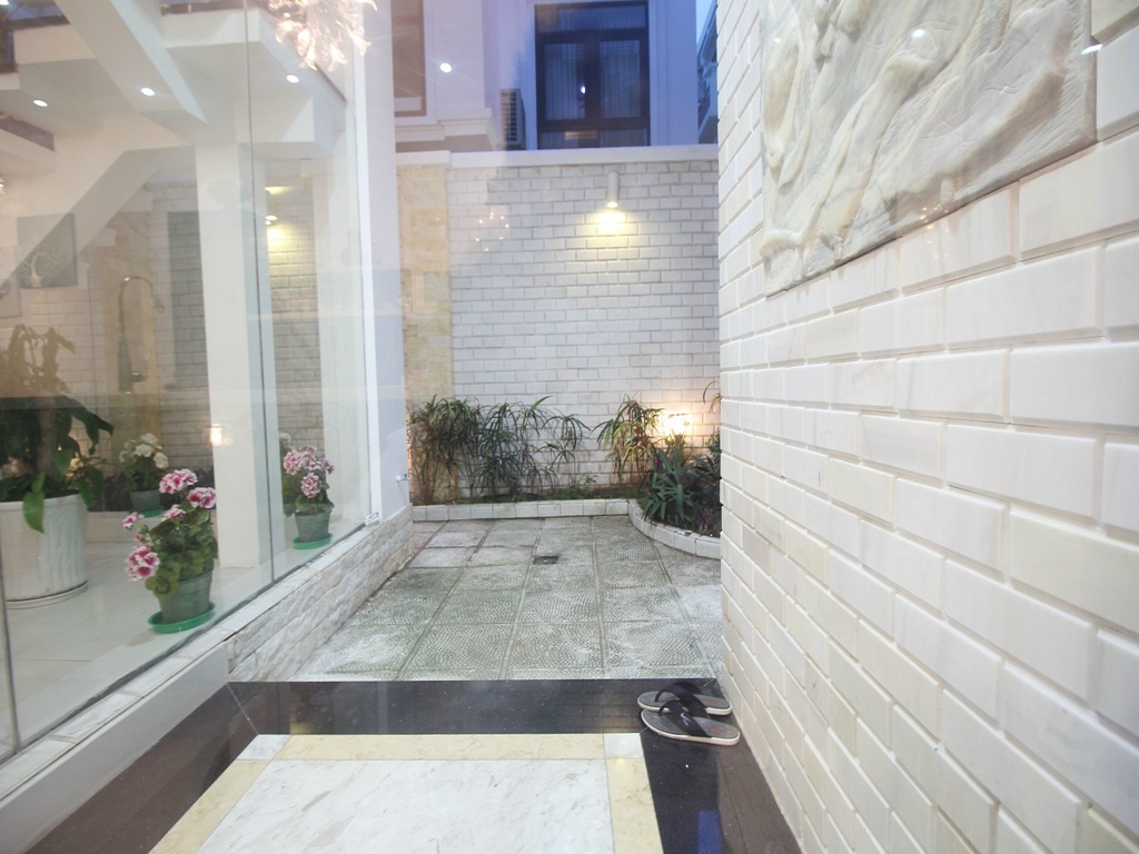 Elegant house for rent in Ciputra with modern furniture, near SIS & Hanoi Academy 21