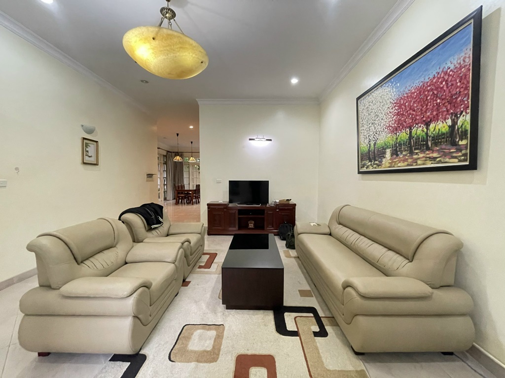 Fully furnished villa in C block, Ciputra for rent at only 1300 USD per month 9