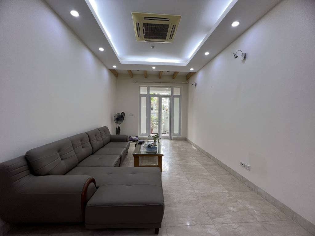 Fully furnished 3-bedroom rental villa in T5 Ciputra - 150sqm x 3 floors