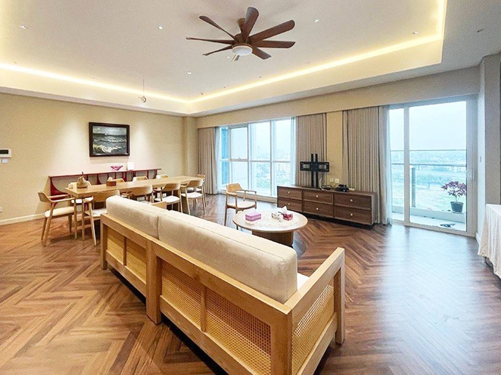 Luxurious apartment in Ciputra Hanoi: Modern furnishings & Stunning views 3