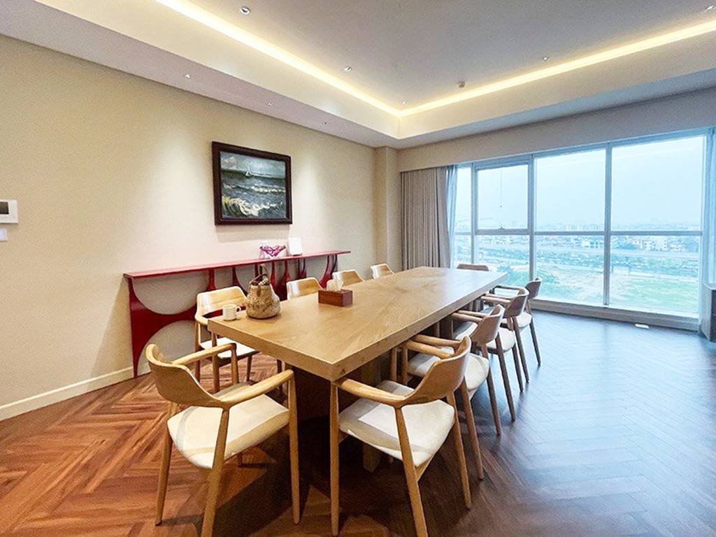 Luxurious apartment in Ciputra Hanoi: Modern furnishings & Stunning views 5