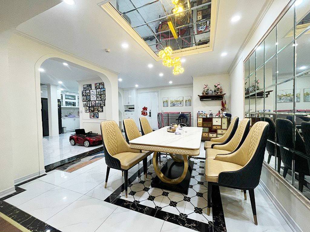Luxurious penthouse apartment in G3 Ciputra: 3 bedrooms, stunning design, and more 3