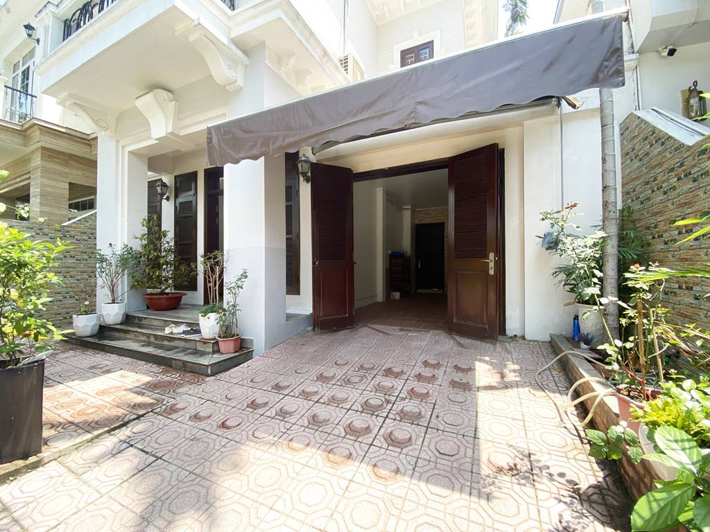 Luxurious villa for rent in Ciputra: Spacious, Fully Furnished, and Irresistibly Priced 2
