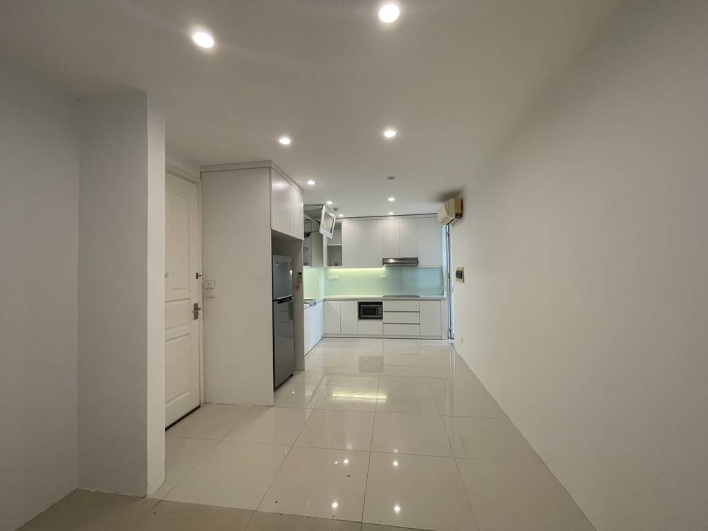 Nice no-option apartment for rent in P1 Ciputra 2