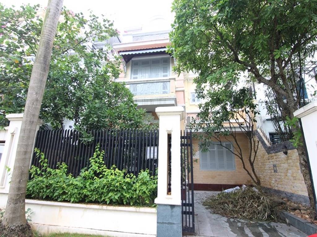Cheap 230SQM villa in Ciputra Hanoi for rent at only 1800USD