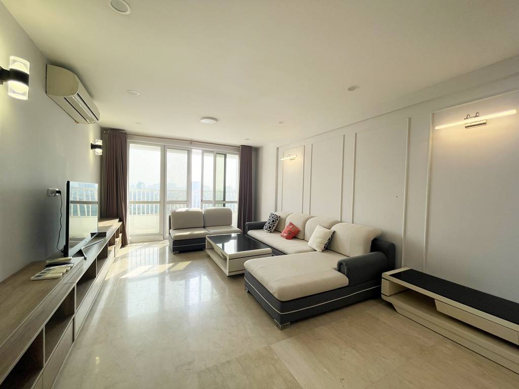Colossal 3BDs apartment in P1 Ciputra for rent