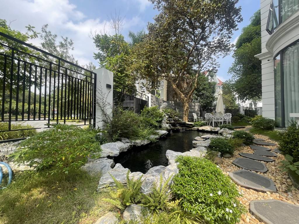 Great garden villa with an elevator for rent in Ciputra Hanoi