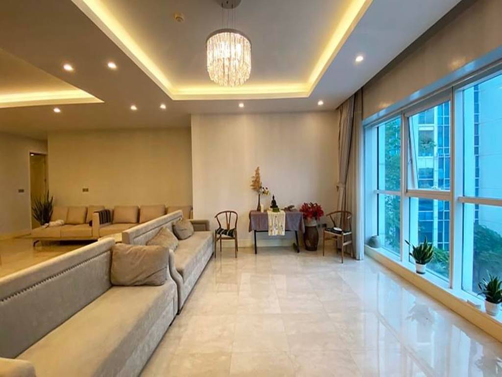 Incredible 267SQM apartment in L2 Ciputra for rent