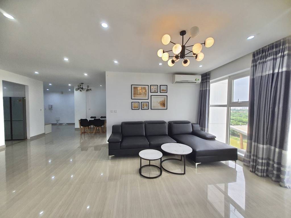 Luxurious 3-bedroom apartment for rent in The Link L3, Ciputra Hanoi