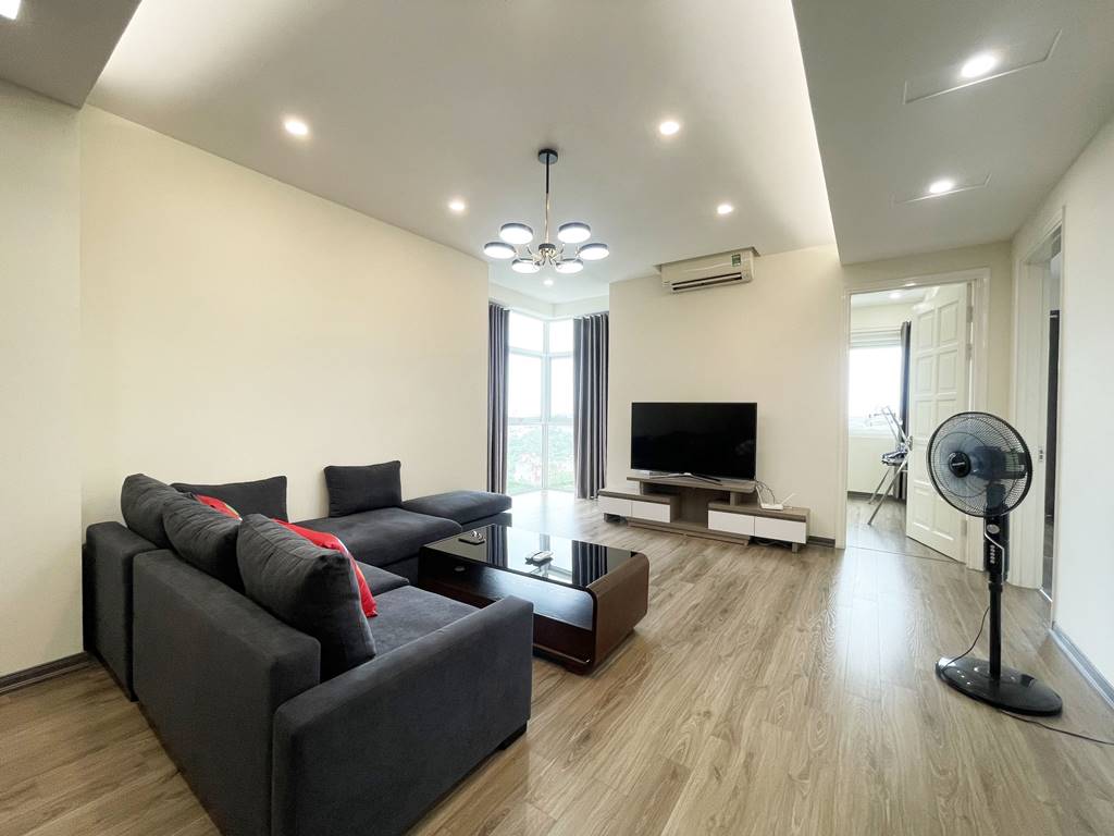 Well-renovated 3BRs apartment in E1 Ciputra for rent