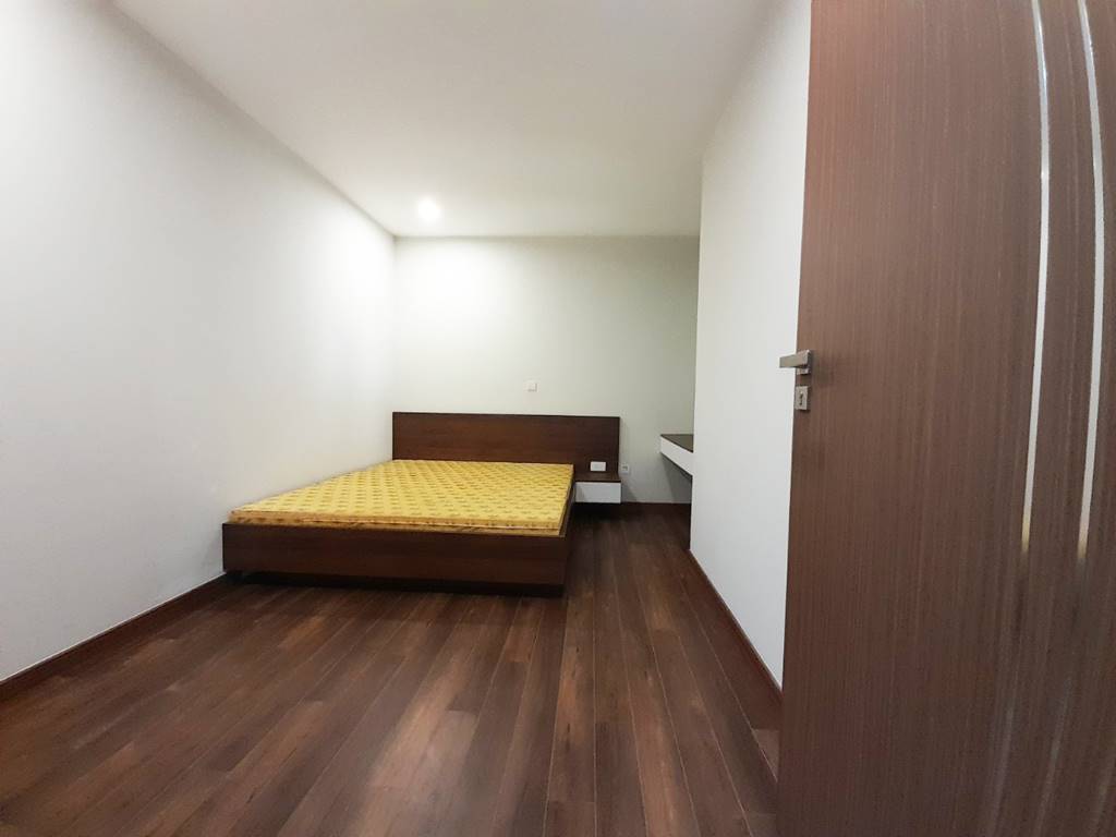 Pretty 114SQM / 3BDs apartment in L5 Ciputra for rent 10